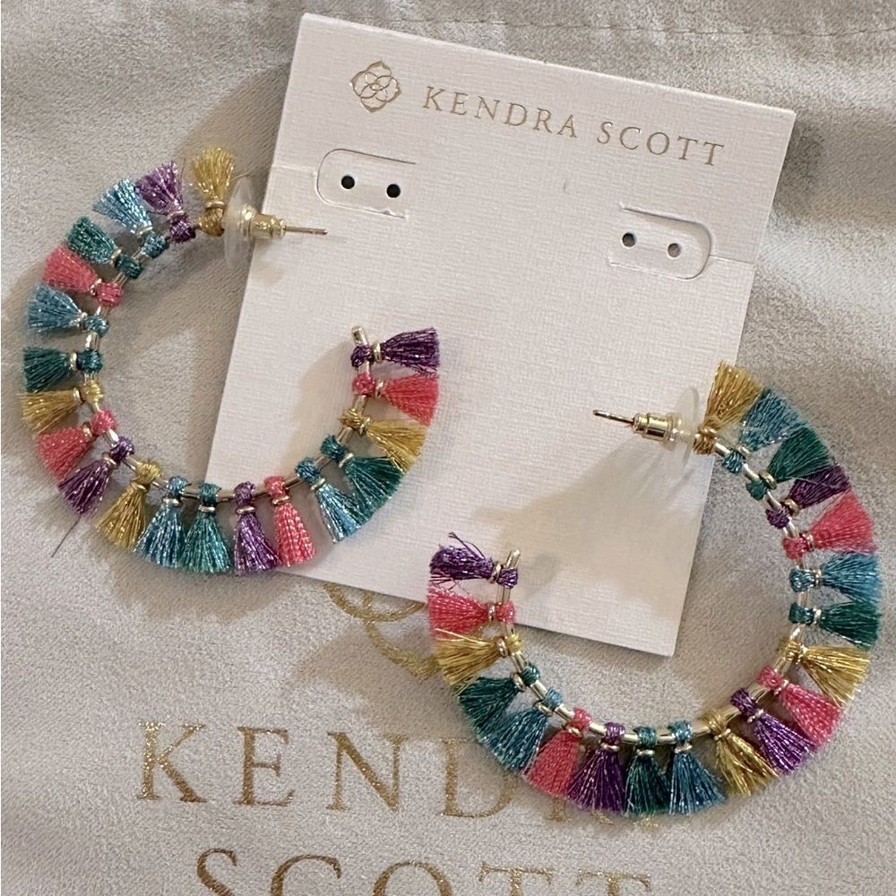 KENDRA SCOTT Evie Gold Hoop Earrings in Multi Mix gold